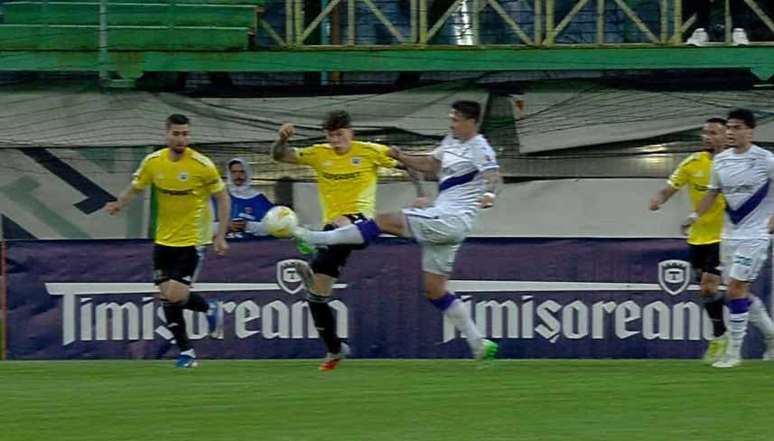 Imagine Stire FC Argeș a deschis scorul cu U Cluj dintr-un penalty controversat! | 2review.ro