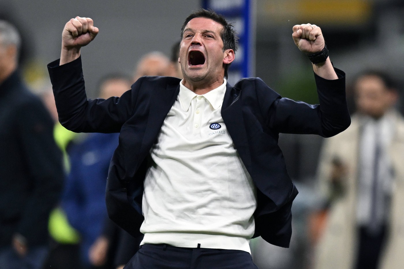 Imagine Stire Cristi Chivu, la un punct distanță de a deveni campion în Serie A! Toate calculele, după ce Antonio Conte s-a încurcat | 2review.ro