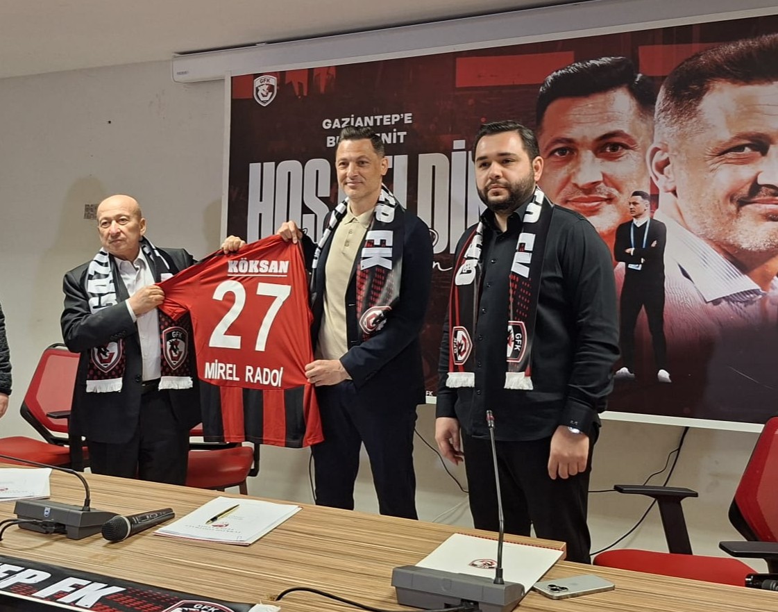 Imagine Stire Mirel Rădoi a intrat în istoria lui Gaziantep, încă de la prezentare! | 2review.ro