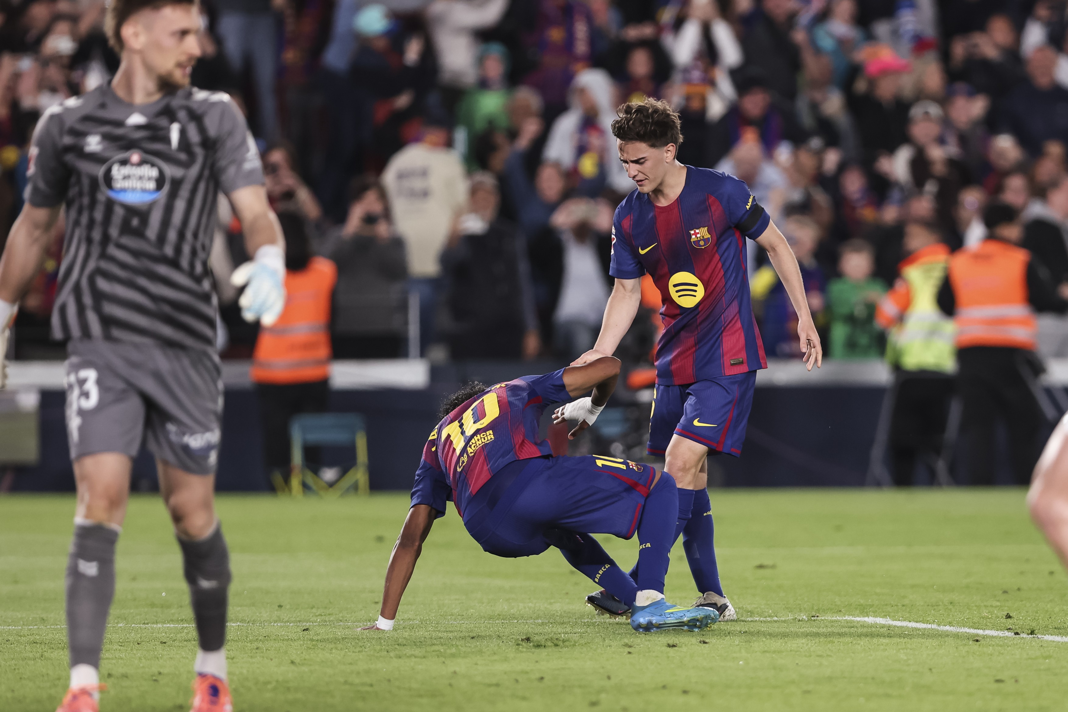 Imagine Stire Barcelona - Celta Vigo 1-0 | Ionuț Radu a fost învins doar de Lamine Yamal, din penalty | 2review.ro
