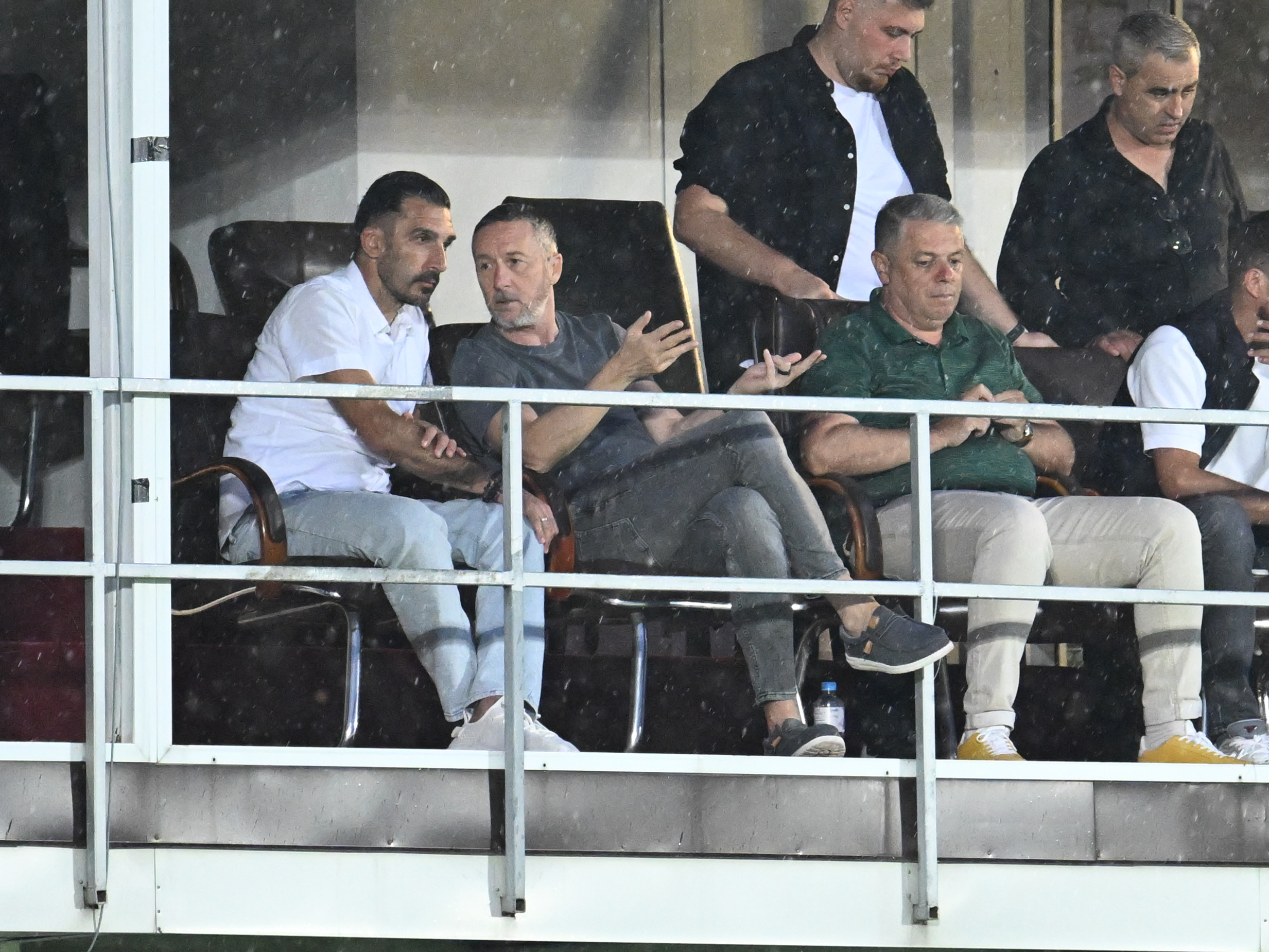 Antrenorul ofertat de FCSB! ”A fost onorat, dar vrea ceva mai bun”