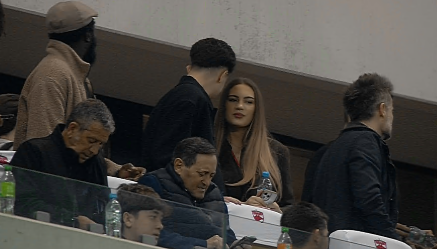 Imagine Stire Prezent pe Arena Națională la Dinamo - Craiova, după ce s-a vehiculat că negociază cu FCSB | 2review.ro