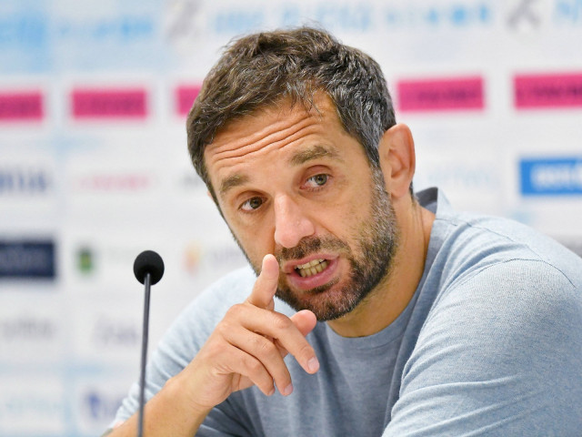 FCSB caută antrenor după Rădoi