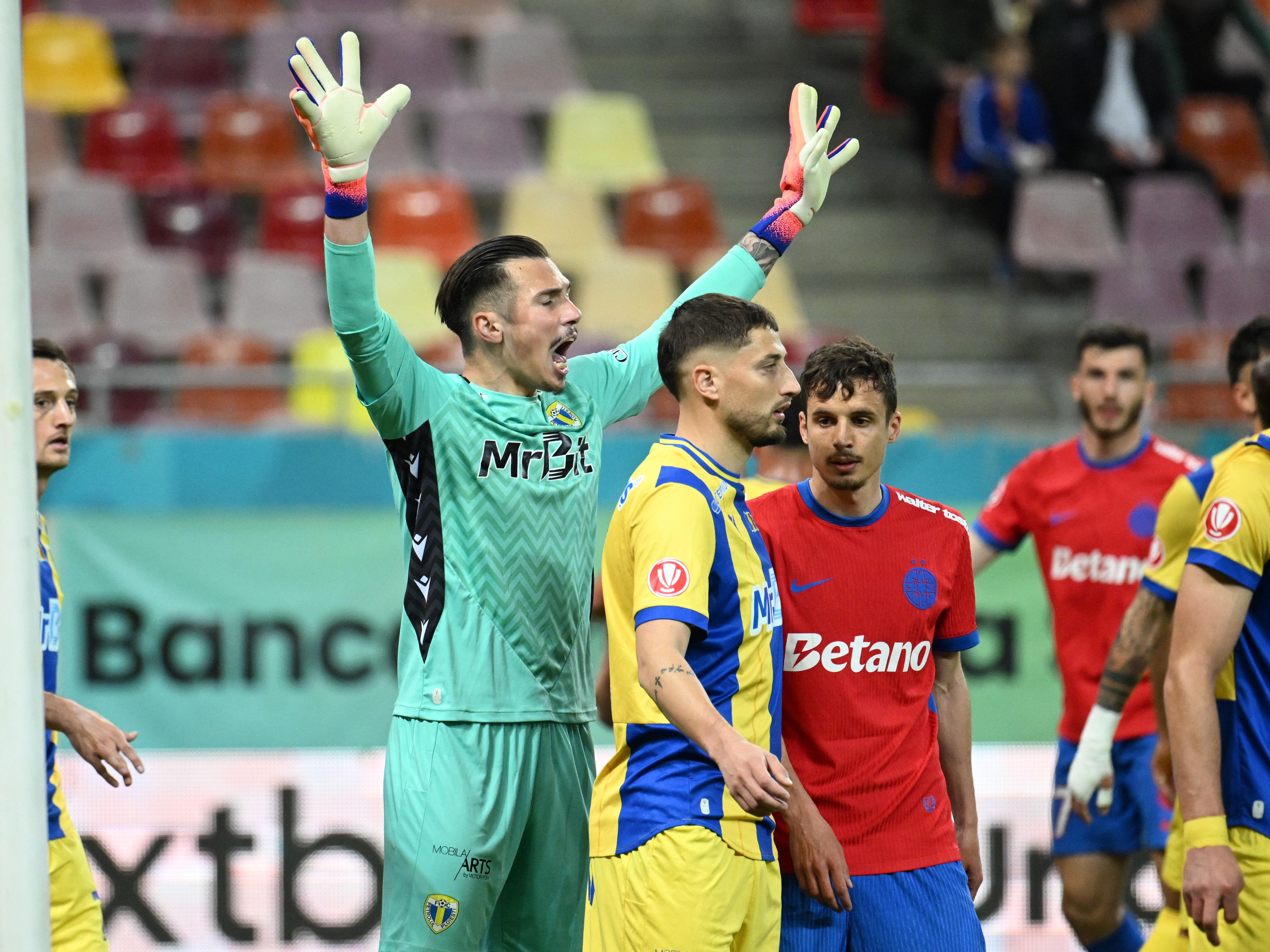 Imagine Stire A anunțat ”dezastrul” în direct, imediat după FCSB - Petrolul: ”Urmează desființarea” | 2review.ro