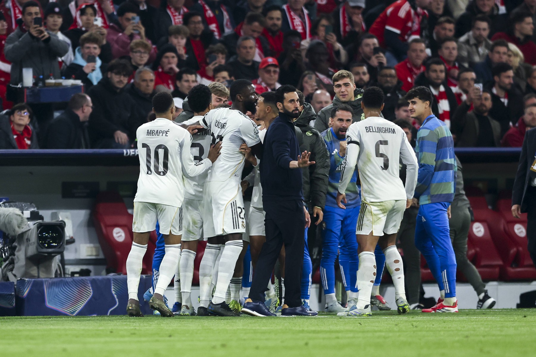 Imagine Stire OUT de la Real Madrid! S-a certat cu Alvaro Arbeloa și e așteptat să plece în vară | 2review.ro