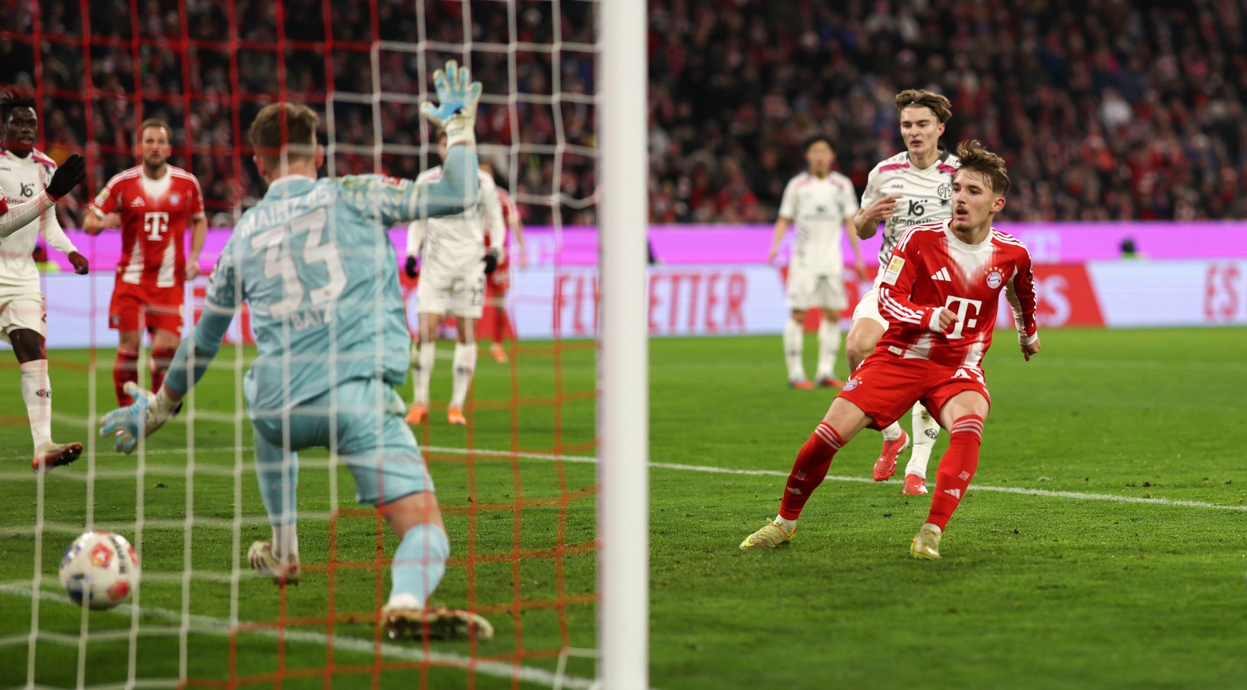 Imagine Stire Mainz 05 - Bayern Munchen, Live Video16:30 Digi Sport 2. Mainz mai are nevoie de puncte ca să fie liniștită | 2review.ro