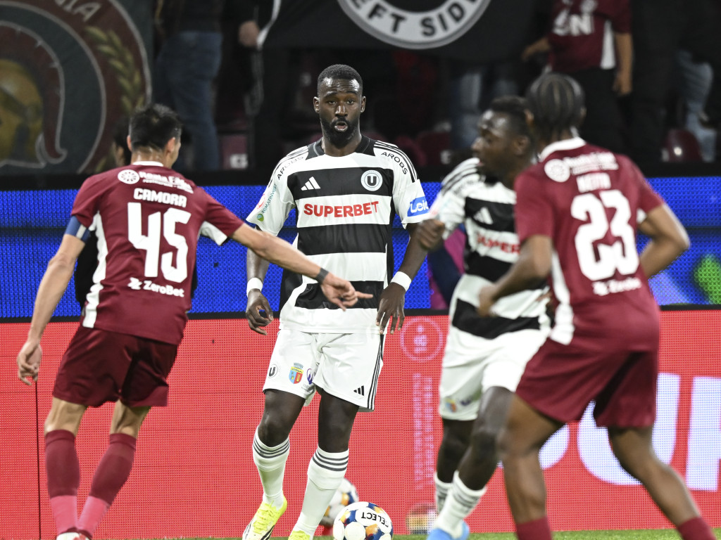 A fost prezentat oficial, înainte de CFR Cluj - ”U” Cluj