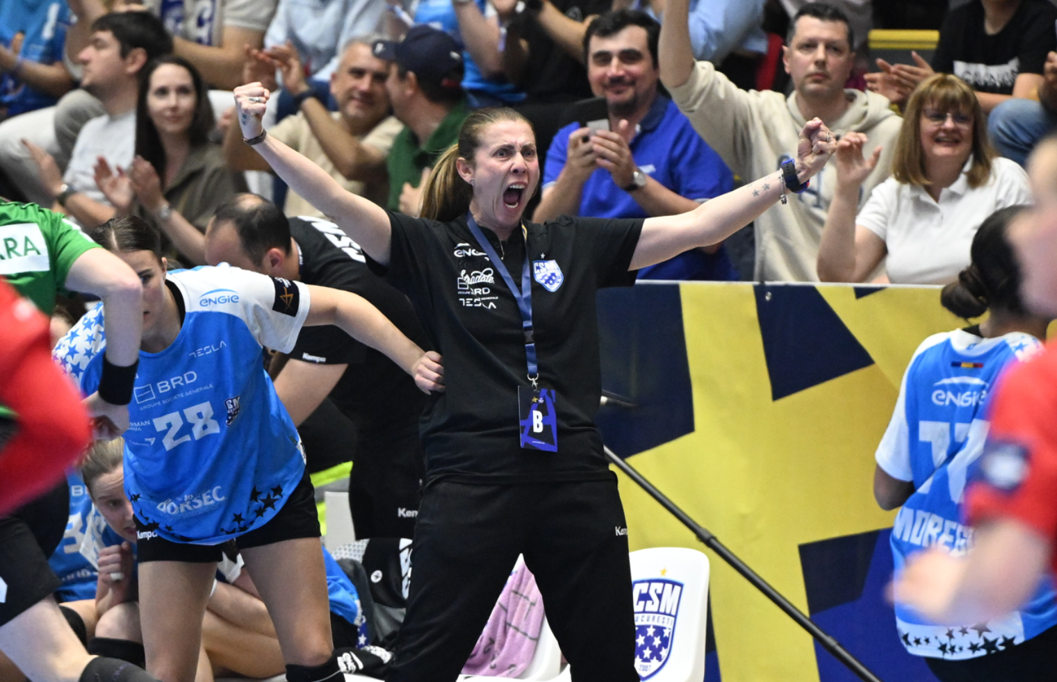 Imagine Stire Antrenoarea de la CSM București vrea Liga Campionilor, după calificarea în Final 4: ”Putem bate pe oricine!” | 2review.ro