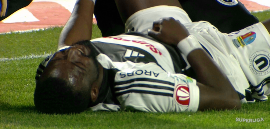 Imagine Stire Încă o lovitură primită de U Cluj în meciul cu CFR | 2review.ro