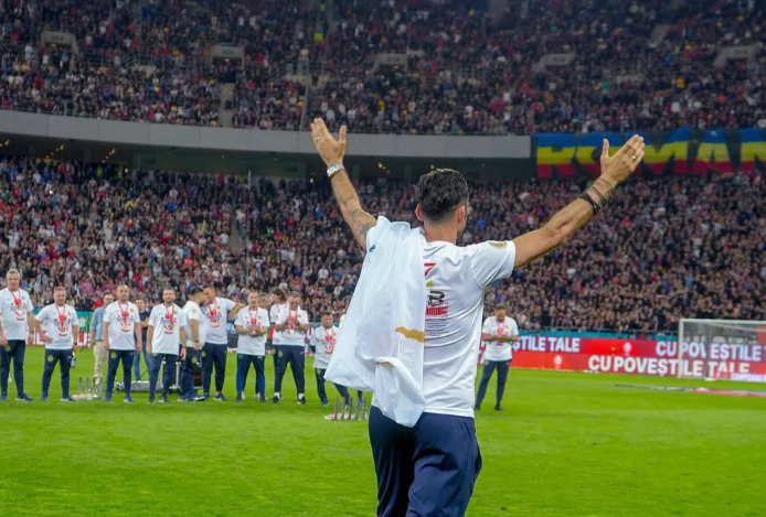 Antrenor pentru FCSB! Răsturnare spectaculoasă de situație: luni e așteptat să zică ”DA”