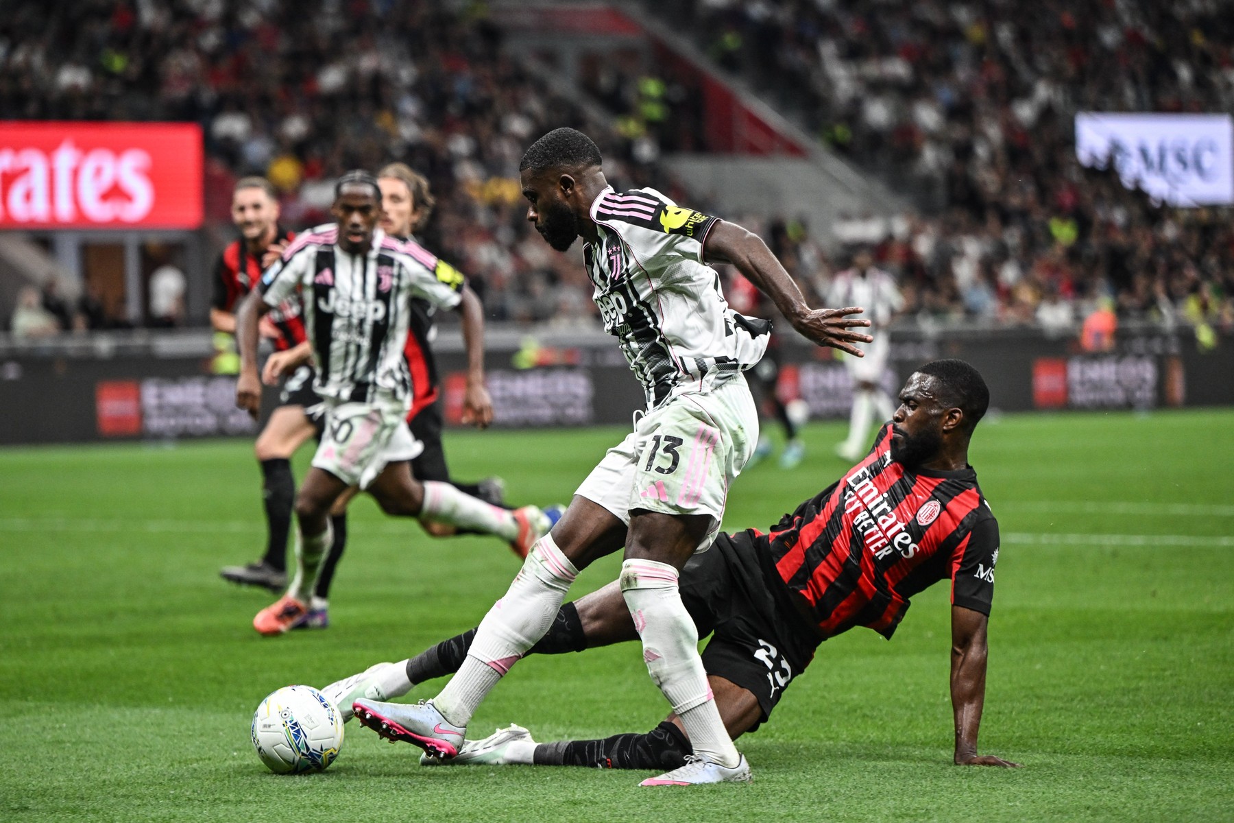 Imagine Stire AC Milan - Juventus 0-0. Remiză albă și fără mari ocazii la ambele porți | 2review.ro