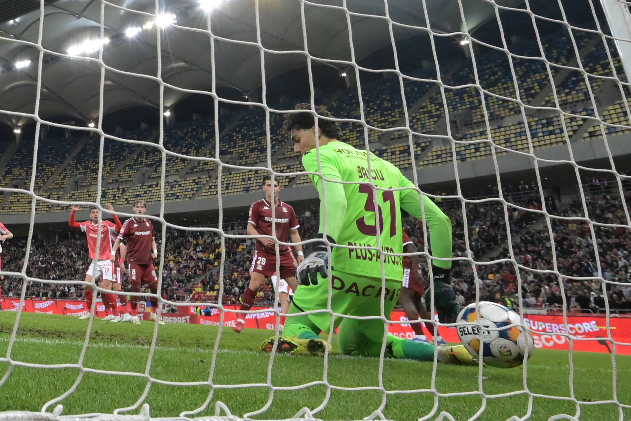 Toate notele după Dinamo - Rapid 3-1: debutantul giuleștenilor, cel mai slab de pe teren