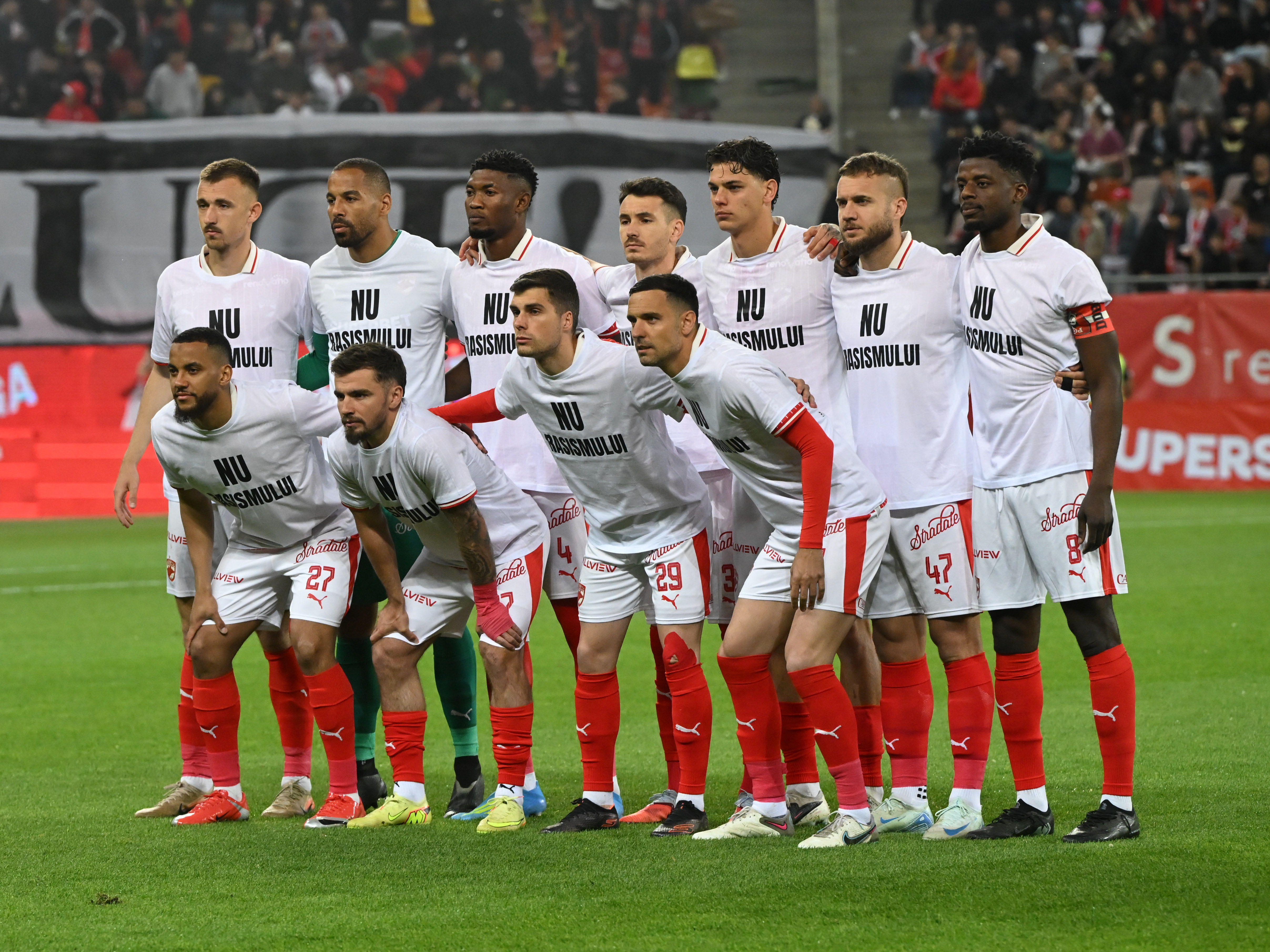 Imagine Stire ”Zero!”. Andrei Nicolescu nu s-a ferit, după derapajele de rasism de la Dinamo - Rapid | 2review.ro