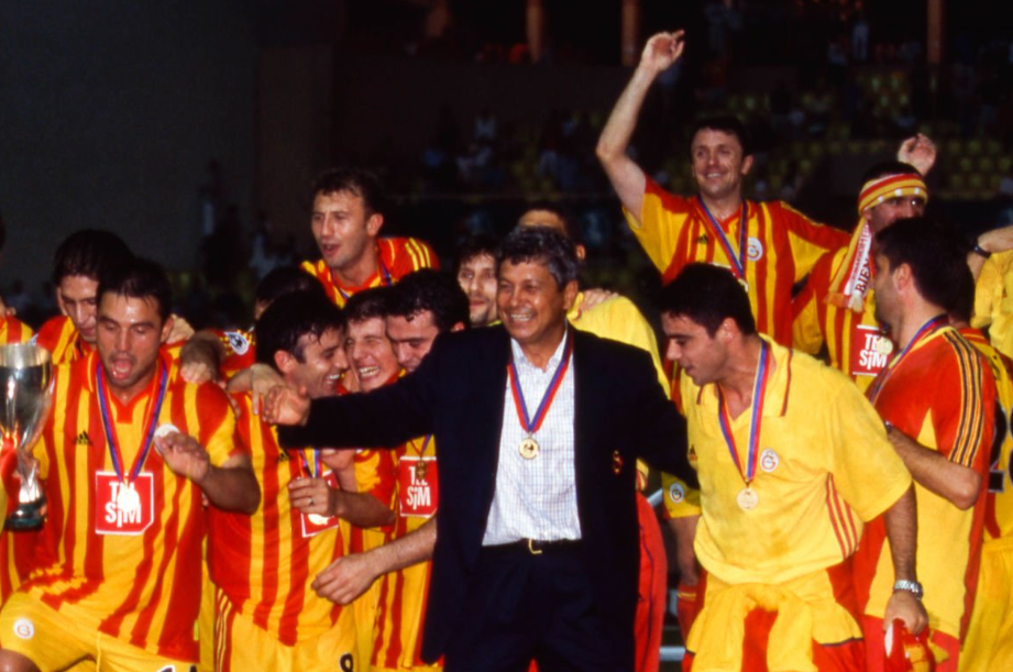 Imagine Stire ”Nu te vom uita!”. Emoție uriașă în Turcia, la 24 de ani de la titlul lui Mircea Lucescu la Galatasaray | 2review.ro