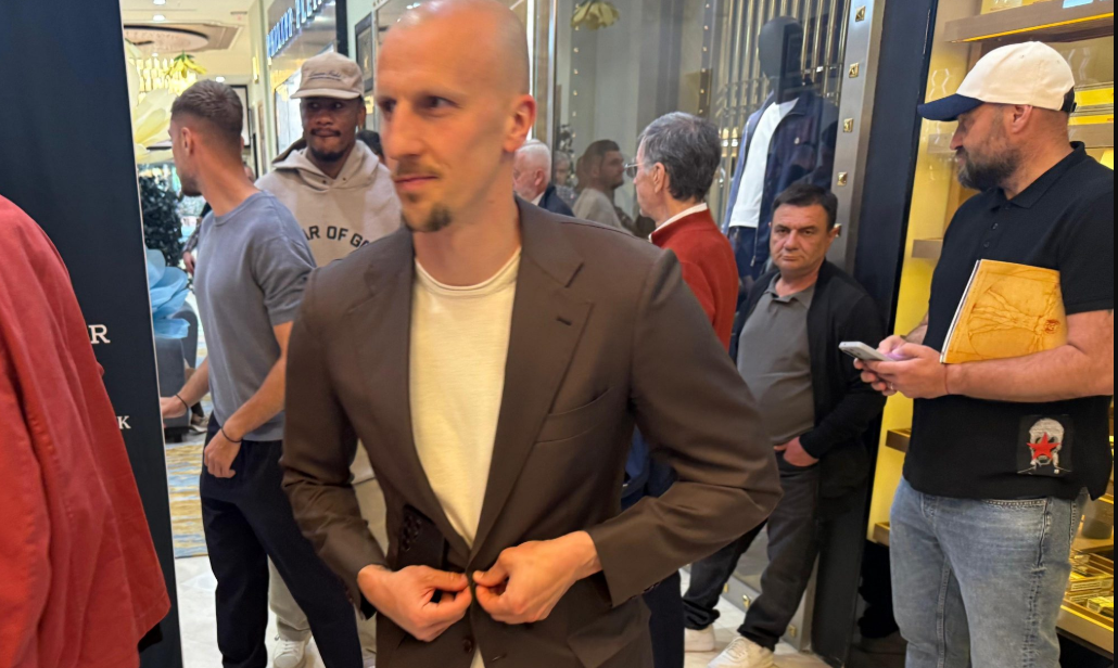 Imagine Stire Prima apariție a lui Vlad Chiricheș, după despărțirea de FCSB! Elias Charalambous, prezent și el | 2review.ro