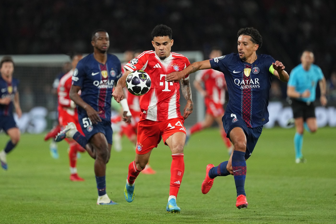 Imagine Stire Doi de 9 și șase de 3! Notele în LEquipe, după show-ul total din PSG - Bayern 5-4 din UEFA Champions League | 2review.ro