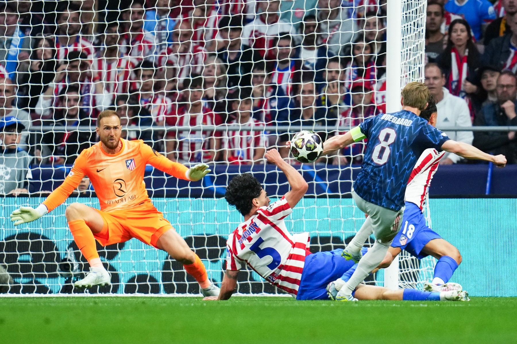 Imagine Stire Atletico Madrid - Arsenal 0-1, ACUM, Digi Sport 1. GOOL! Gyokeres a deschis scorul din penalty | 2review.ro