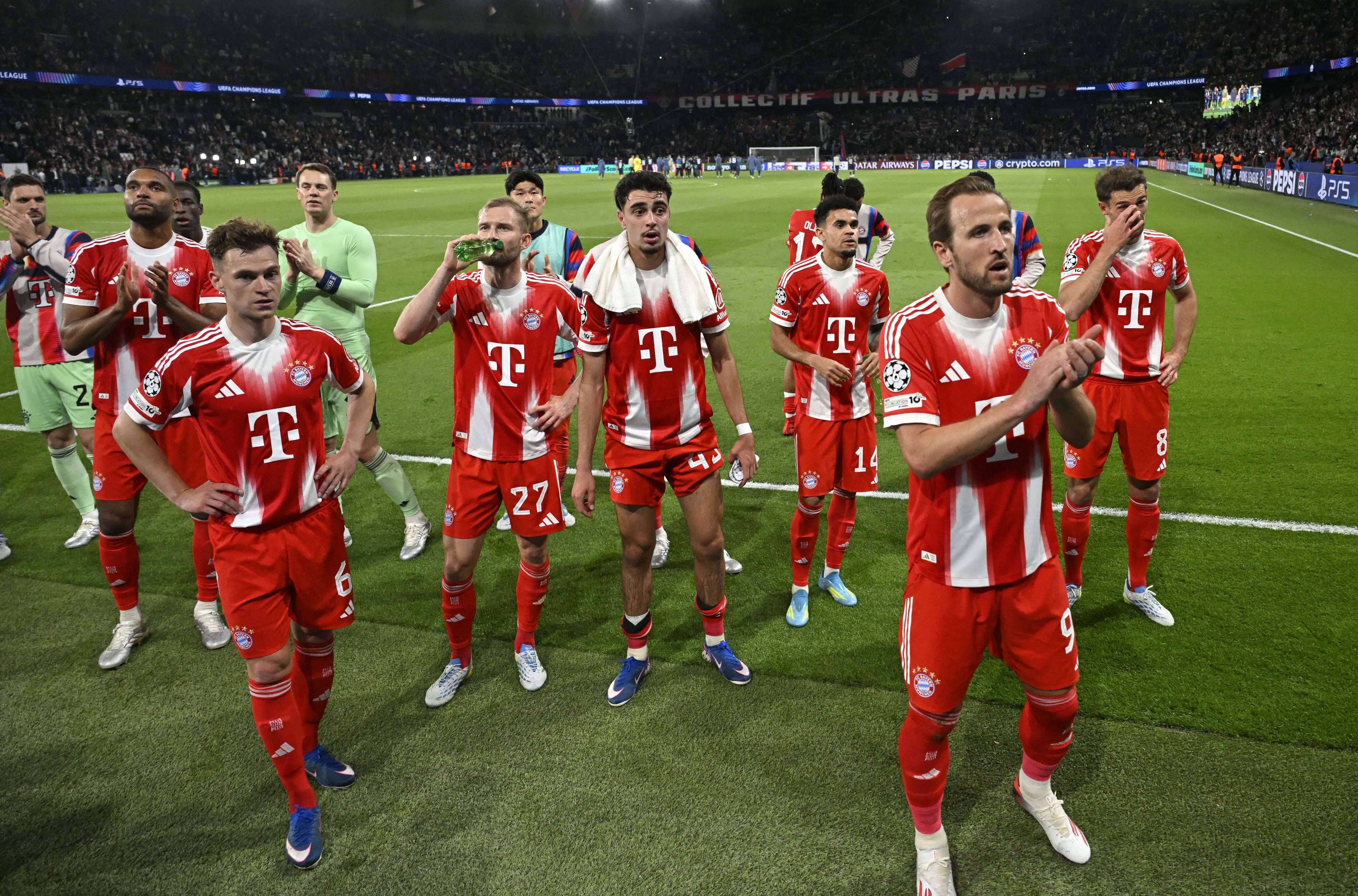 Imagine Stire Kane, Olise și Diaz le-au dat lovitura lui Ronaldo, Benzema și Bale, după PSG - Bayern 5-4 | 2review.ro