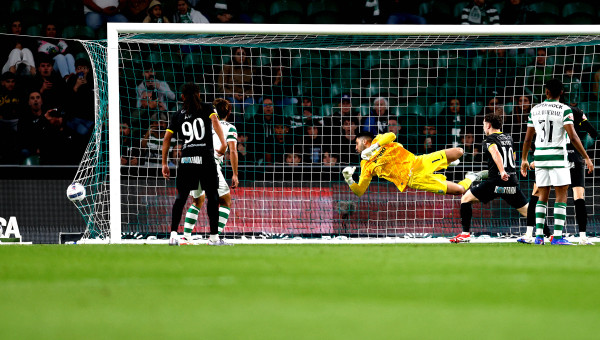 Adio, titlu! O campioană din Europa a făcut 2-2 cu locul 17, după goluri în minutele 90+2 și 90+4