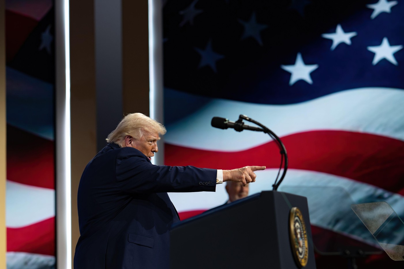 Imagine Stire Arabia Saudită a anunțat că nu mai dă niciun ban, iar Donald Trump n-a stat pe gânduri | 2review.ro