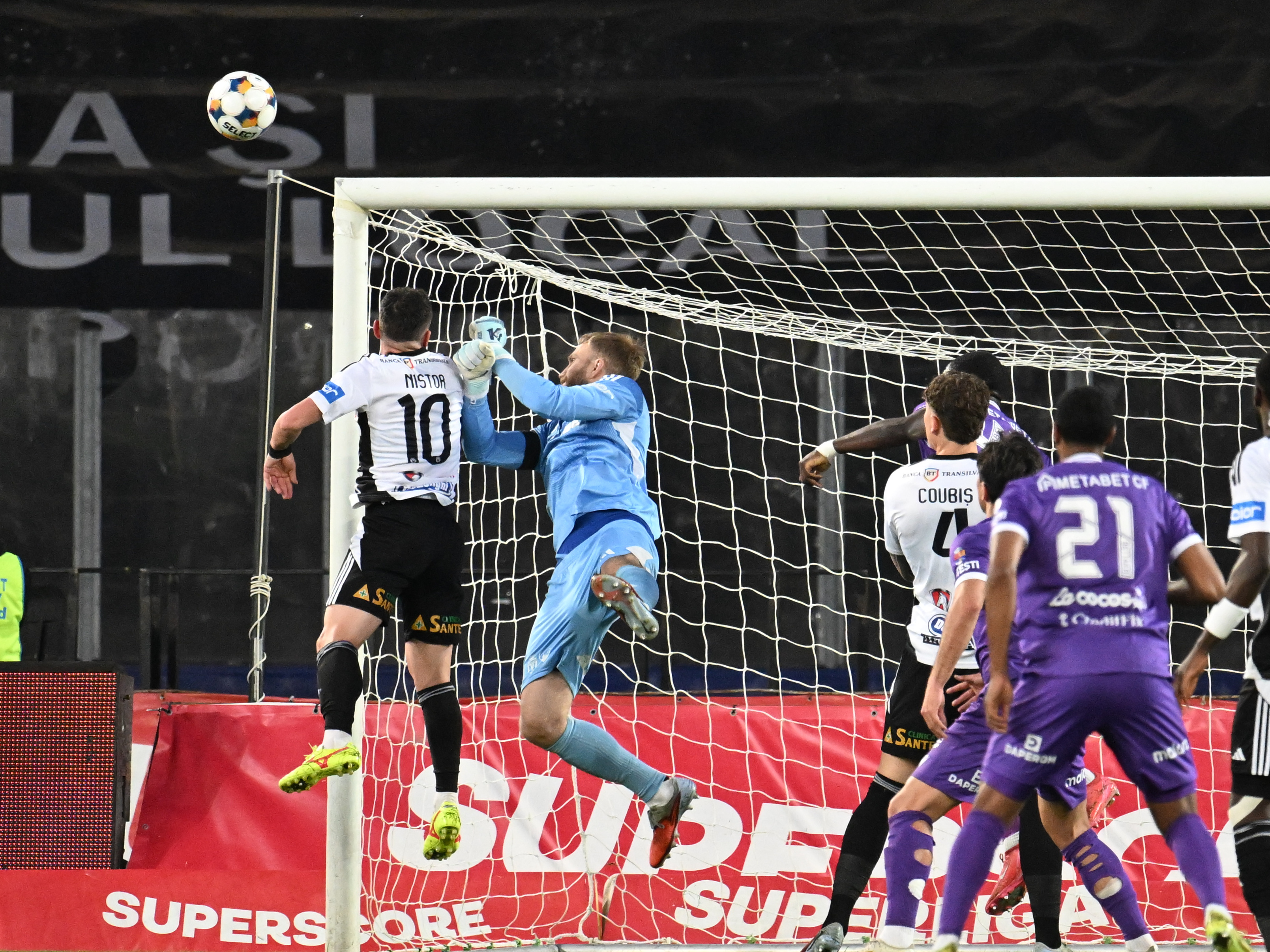 Imagine Stire ”U” Cluj - FC Argeș 0-0, ACUM, Digi Sport 1. Ardelenii ratează ocazie după ocazie! | 2review.ro