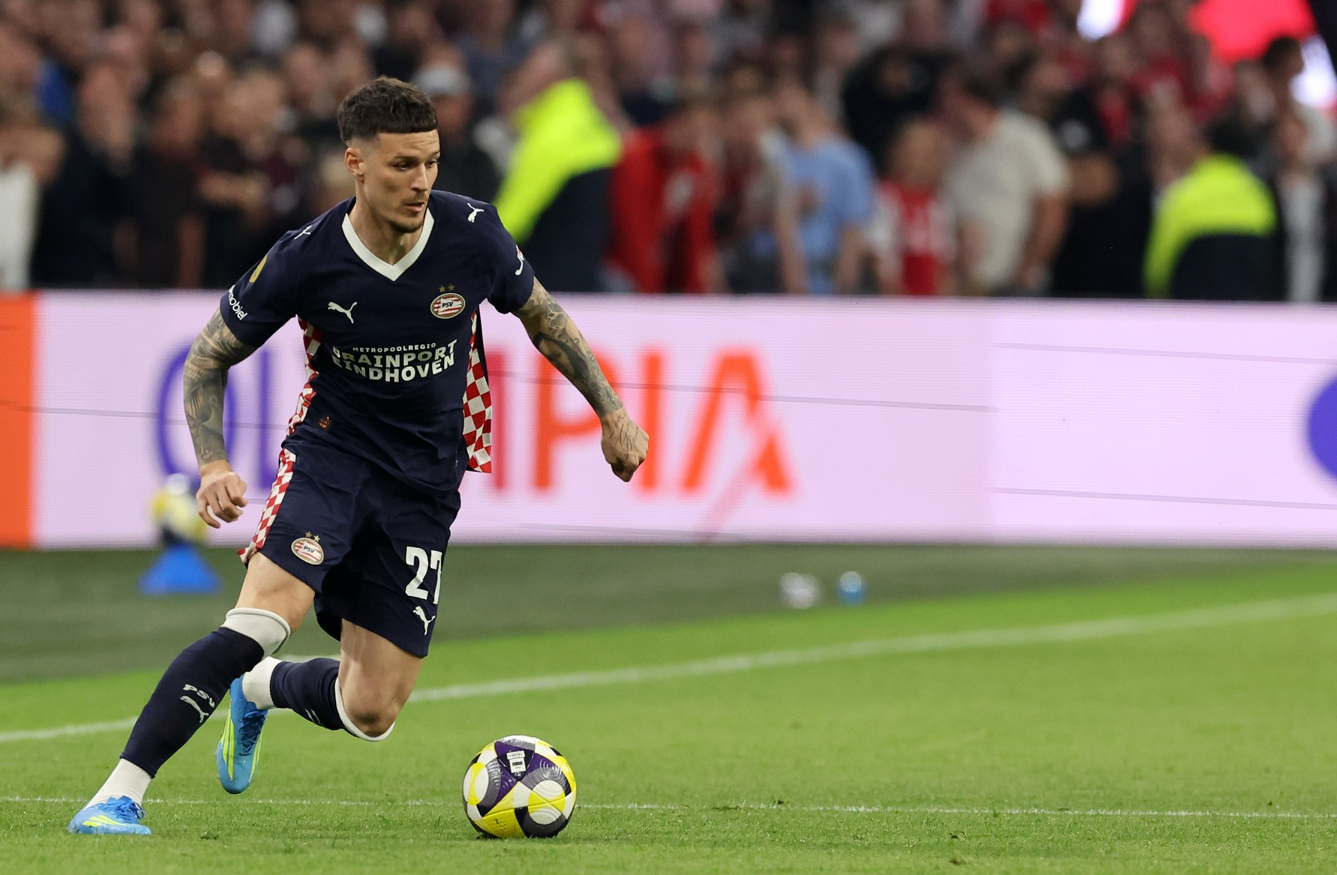 Olandezii l-au descris pe Dennis Man în doar trei cuvinte, după Ajax - PSV 2-2