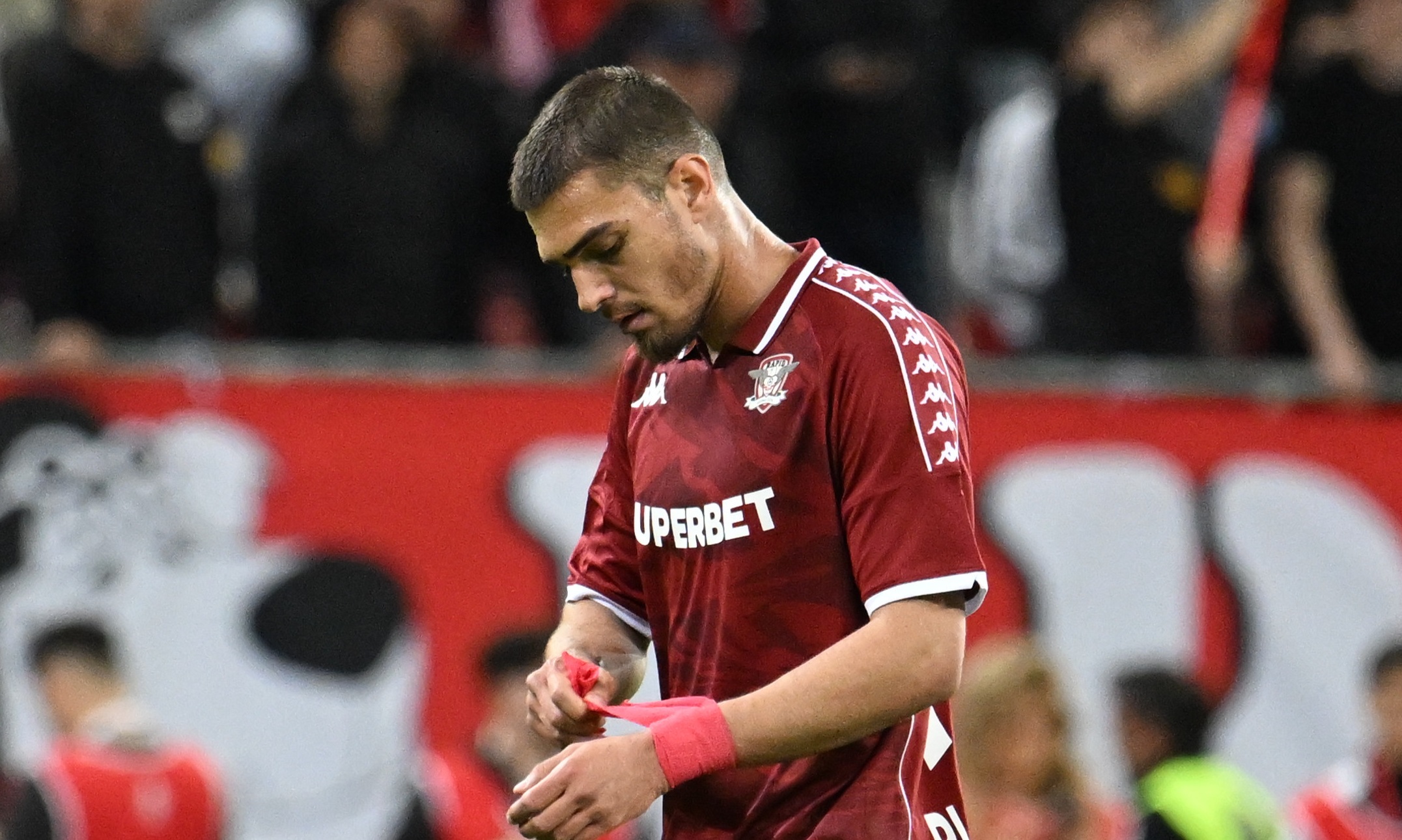 Denis Ciobotariu a ieșit din primul 11 al Rapidului! Reacția surprinzătoare a lui Liviu Ciobotariu