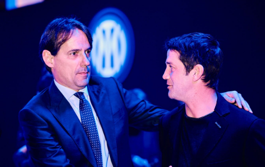 Imagine Stire Mesajul lui Simone Inzaghi pentru Cristi Chivu, în ziua în care românul poate lua titlul cu Inter | 2review.ro
