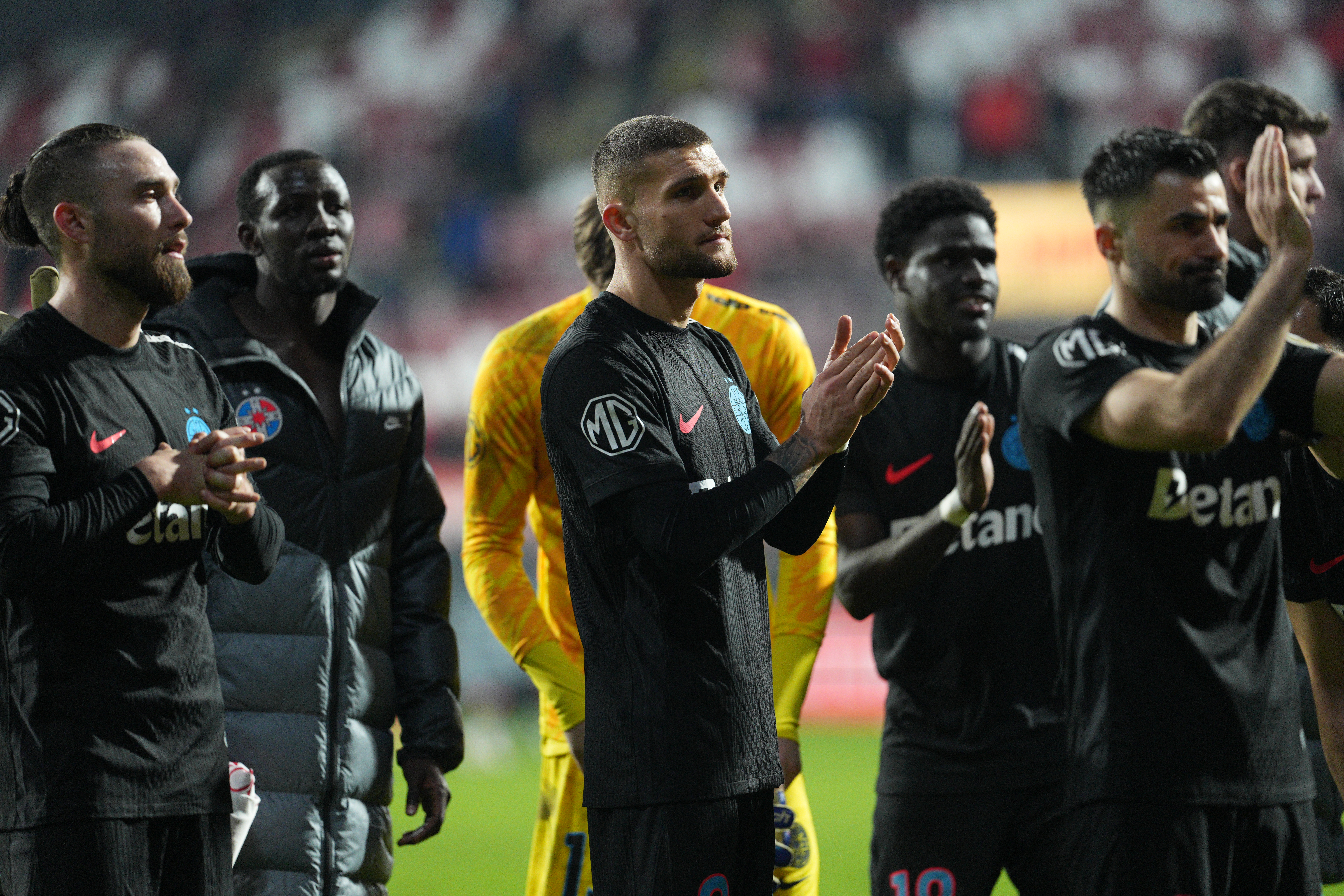 Imagine Stire Pleacă de la FCSB! Agentul fotbalistului a confirmat despărțirea: Neplăcut | 2review.ro