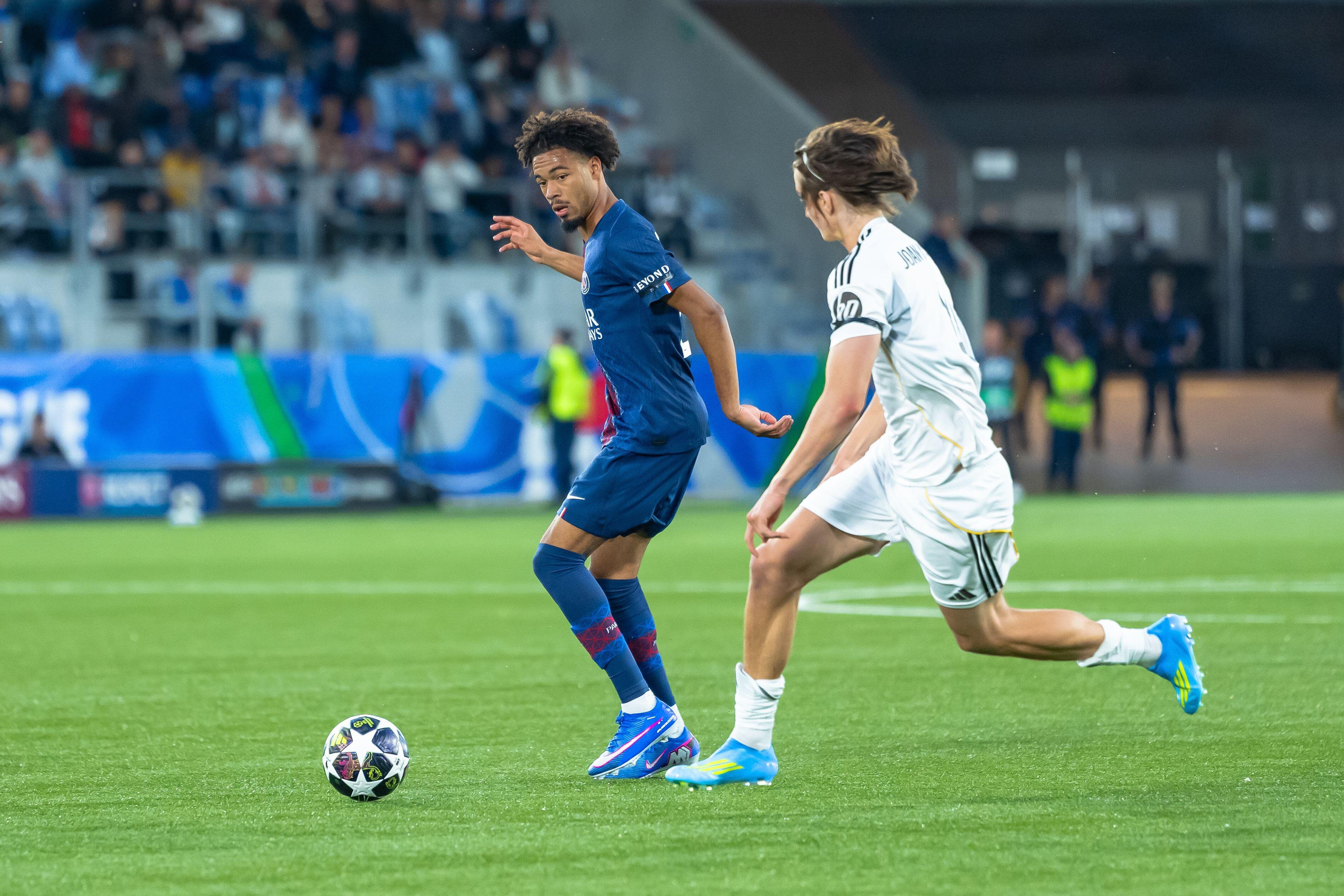 Imagine Stire PSG, gata să transfere de la Real Madrid! ”Galacticii” au dat răspunsul: 150.000.000€ | 2review.ro