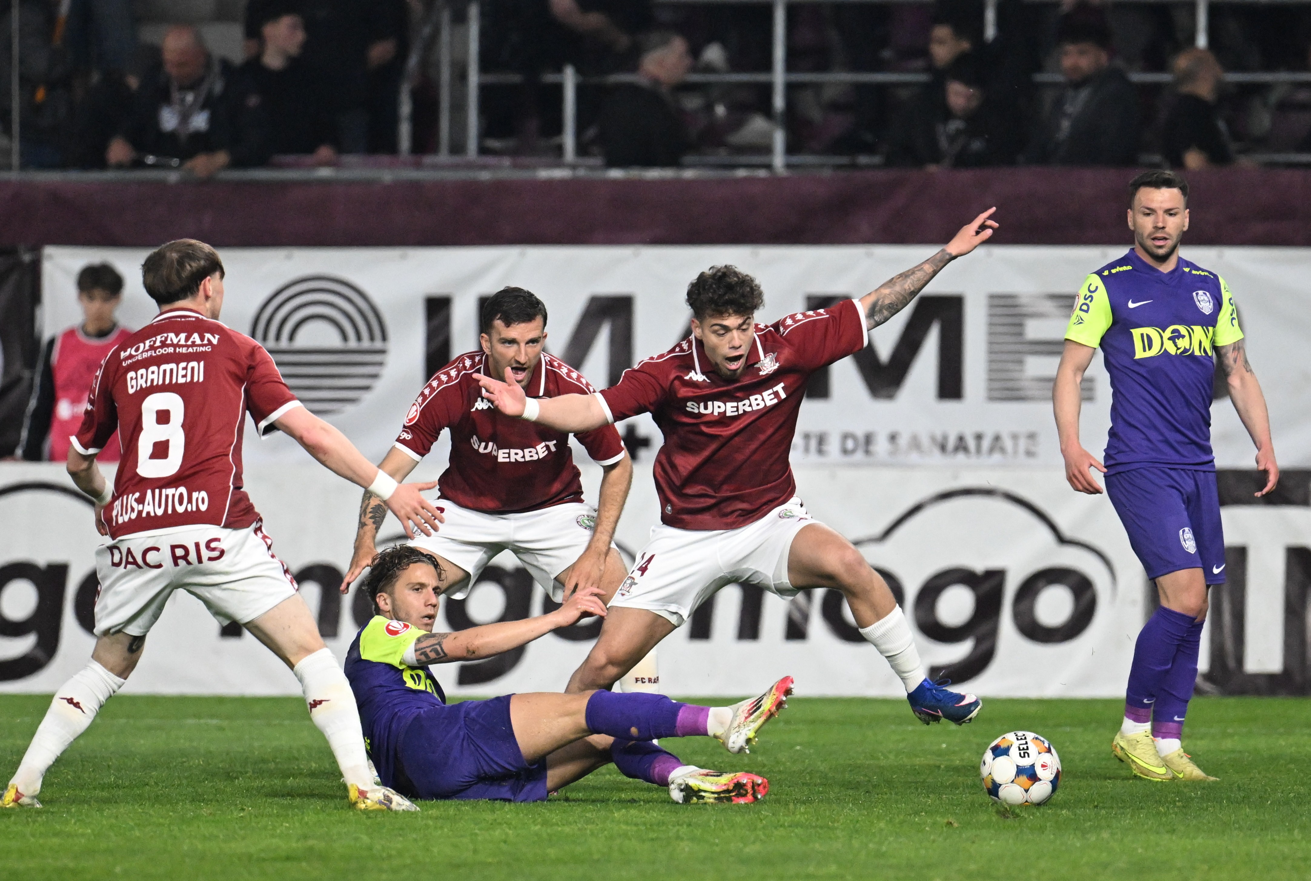 Imagine Stire Toate notele, după Rapid - CFR Cluj 1-2! Surpriză: cei mai slabi jucători au fost ai lui Daniel Pancu | 2review.ro