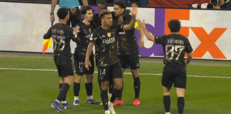 Imagine Stire Bayern Munchen - PSG 0-1, ACUM pe DGS 1. A început ”nebunia”: GOOL în minutul 3 | 2review.ro