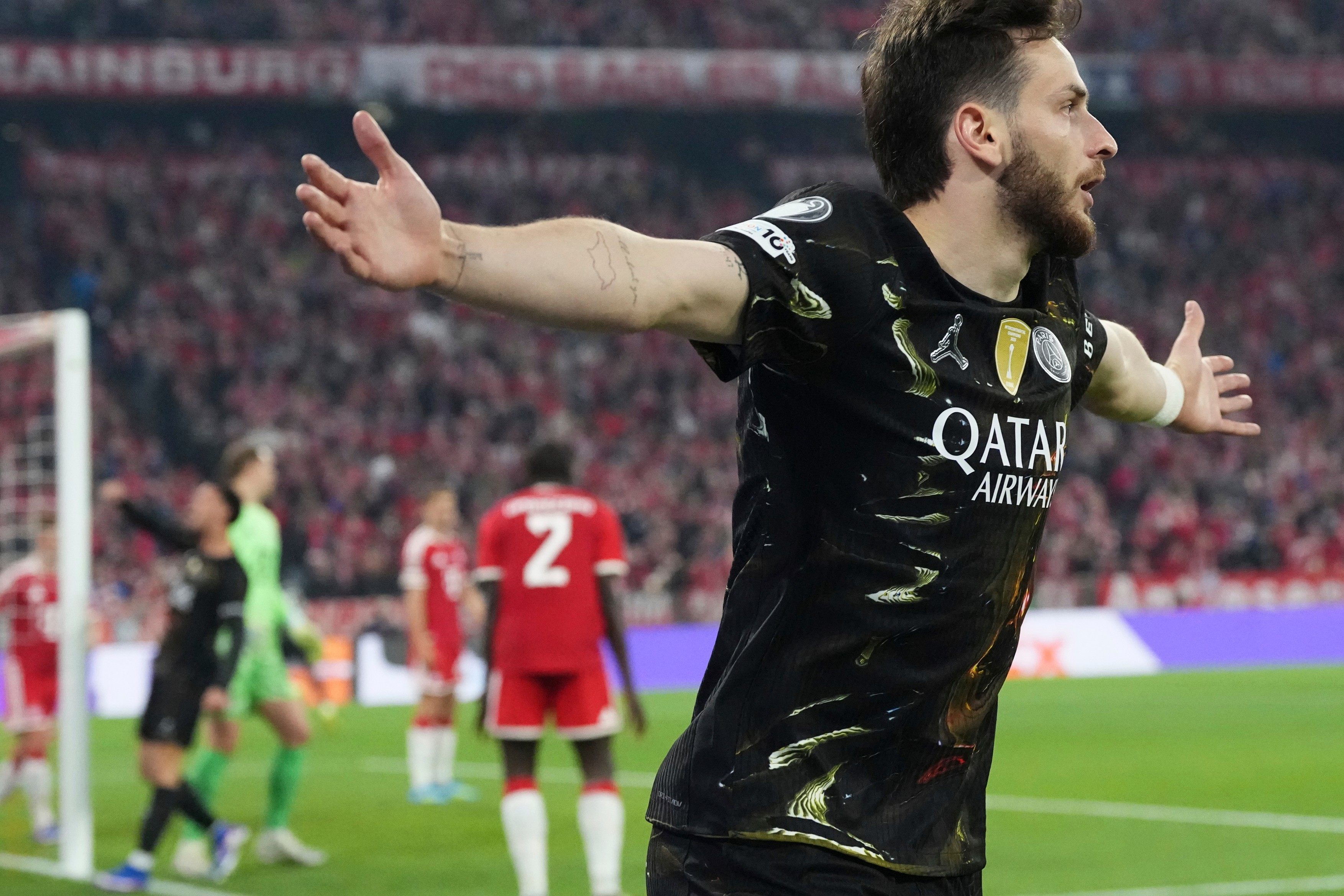 Imagine Stire Khvicha Kvaratskhelia e UNIC! A intrat în istoria UEFA Champions League | 2review.ro