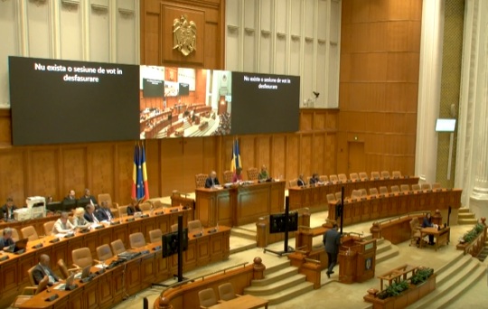 Imagine Stire Ropote de aplauze în Parlamentul României. Momentul în care toți s-au ridicat în picioare | 2review.ro