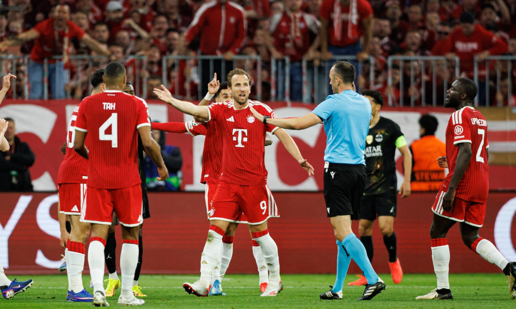 UEFA Champions League semifinal game between teams o FC Bayern Munchen and Paris Saint-Germain