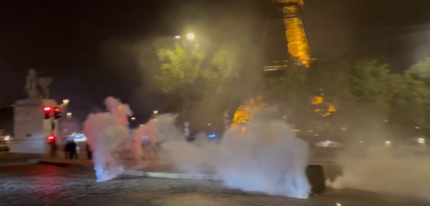Haos pe străzile din Franța, după calificarea lui PSG în finala Champions League! Forțele de ordine au intervenit