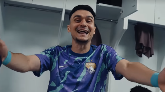 Adrian Șut, campion cu Al-Ain! L-a copiat pe Cristi Chivu și a început să cânte "Made in România"
