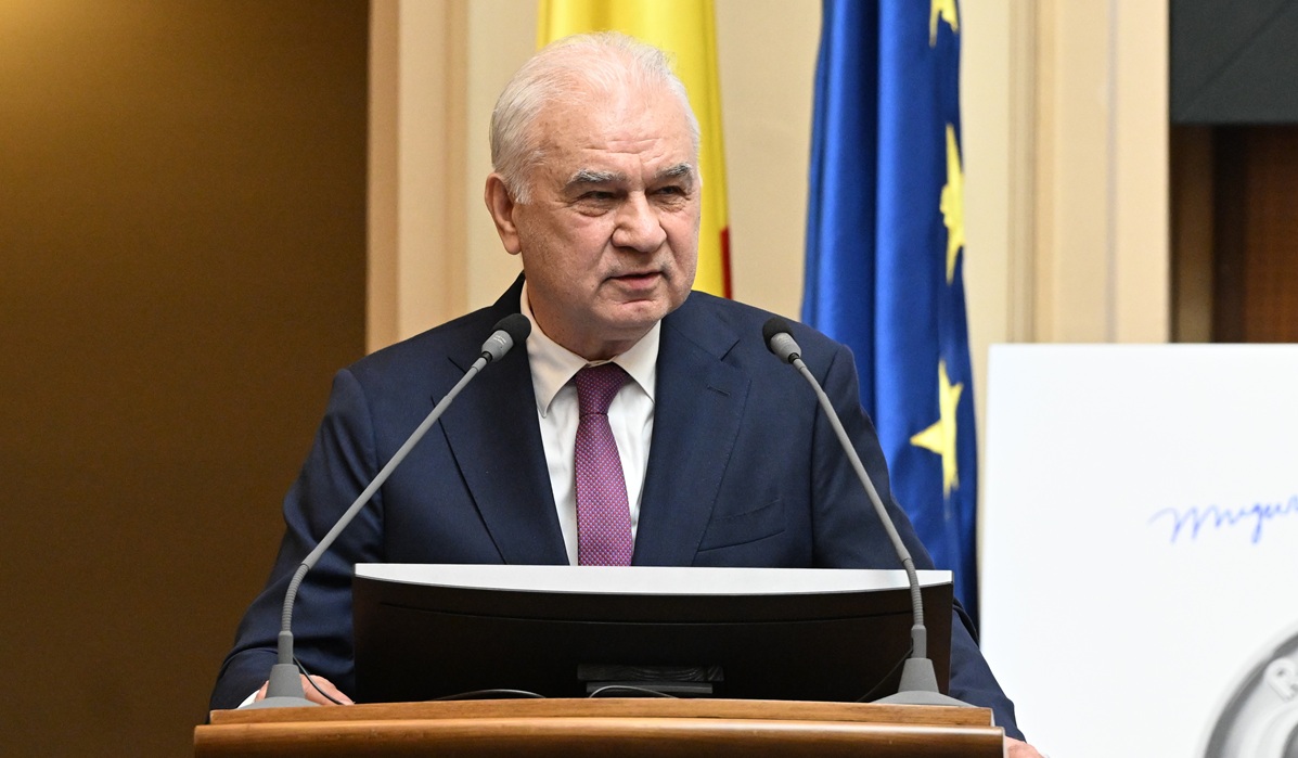 Imagine Stire Anghel Iordănescu s-a rătăcit în Parlament și a întârziat la ședință. Ce a spus apoi, la microfon | 2review.ro