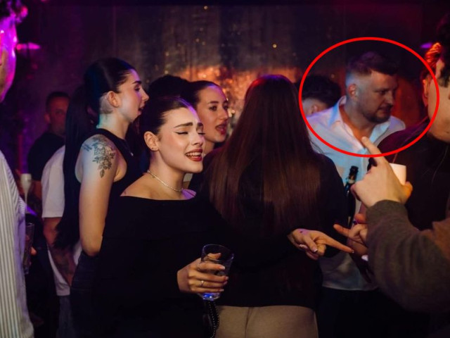 Poza pentru articolul Surprins într-un club de noapte alături de mai multe jucătoare, Viorel Mazilu a reacționat vehement