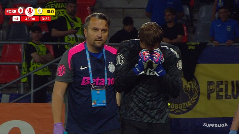 Imagine Stire Matei Popa, schimbat înainte de pauză în FCSB - Slobozia! A izbucnit în lacrimi la ieșirea de pe teren | 2review.ro