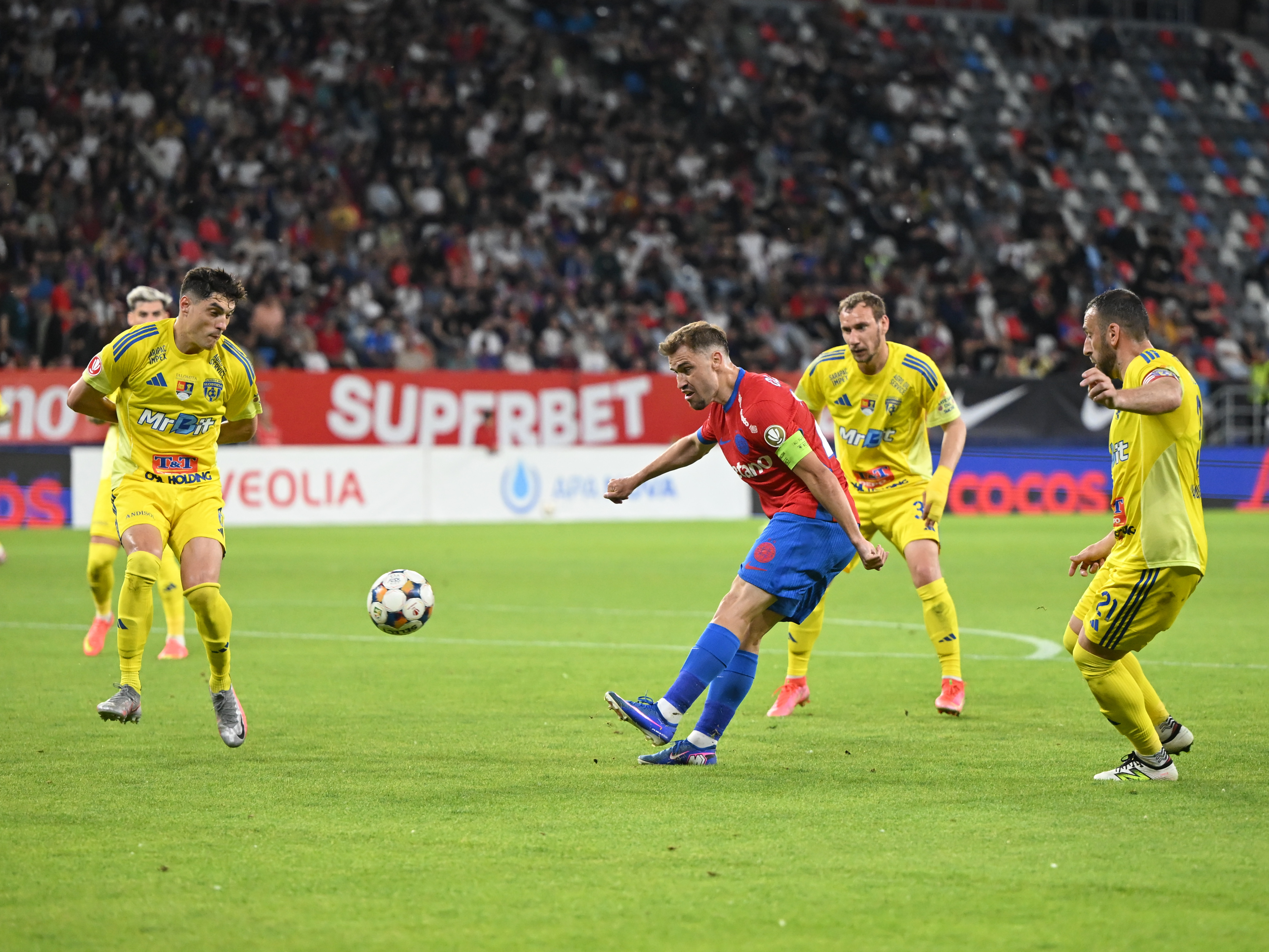 Imagine Stire FCSB - Unirea Slobozia 0-0, ACUM, Digi Sport 1. Gol anulat pentru oaspeți! Târnovanu a intrat de urgență în poartă | 2review.ro