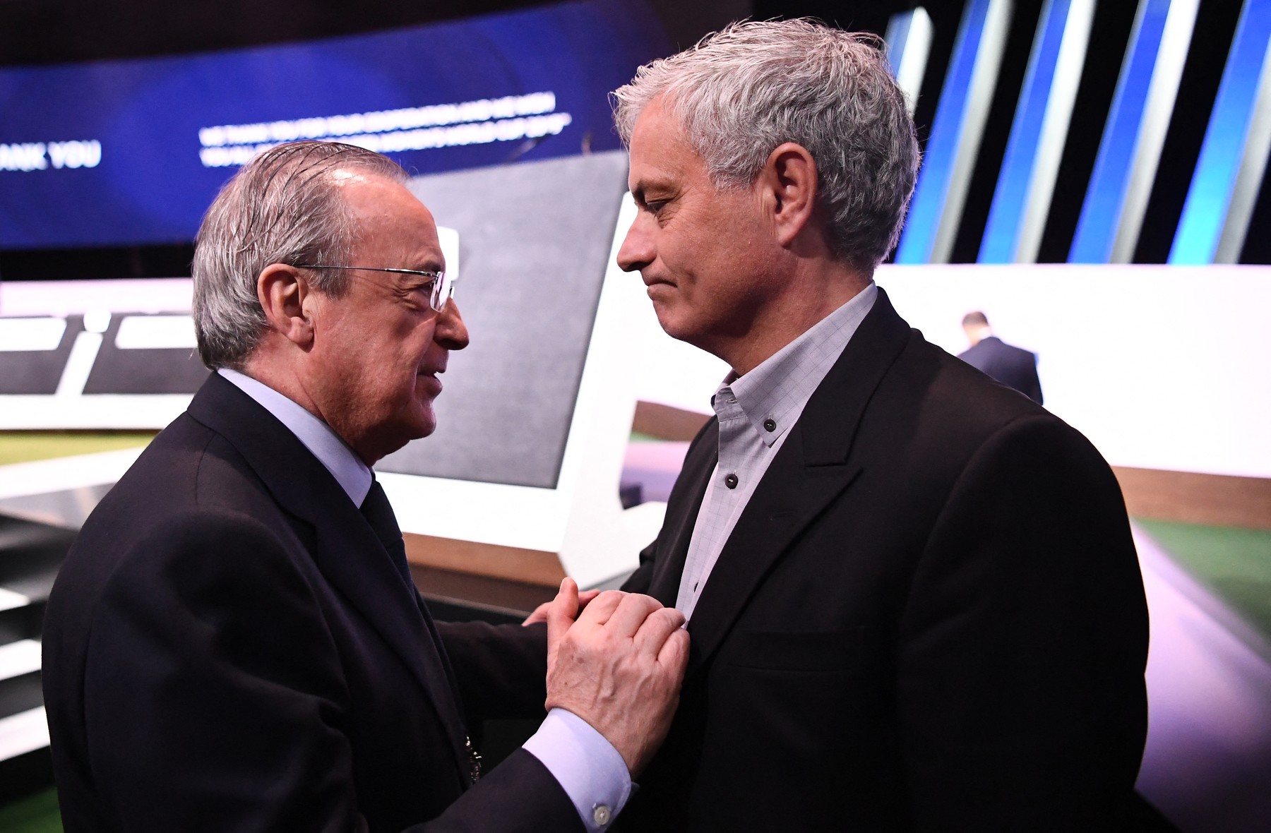 Imagine Stire Jose Mourinho și Florentino Perez s-au înțeles: primul transfer al verii la Real Madrid e un Balon de Aur! | 2review.ro
