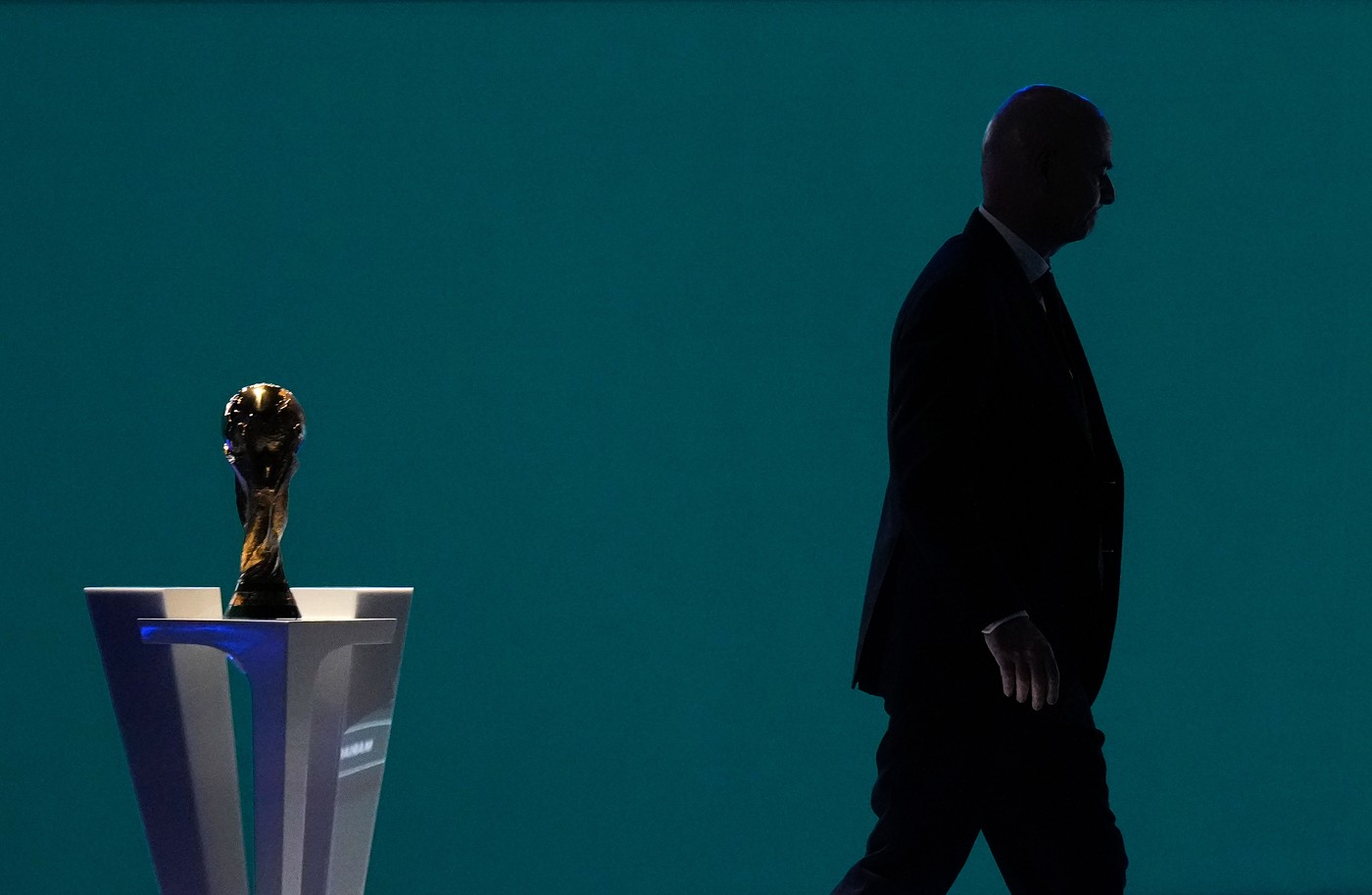 Imagine Stire Nu s-a mai întâmplat niciodată! Infantino a făcut anunțul, cu o lună înainte de Cupa Mondială: ”Lumea are nevoie de asta” | 2review.ro