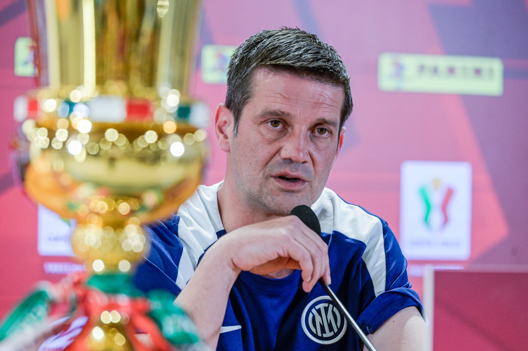 După ce a luat titlul și Cupa, Cristi Chivu a spus-o prima dată: ”M-a durut că au văzut fiicele mele”