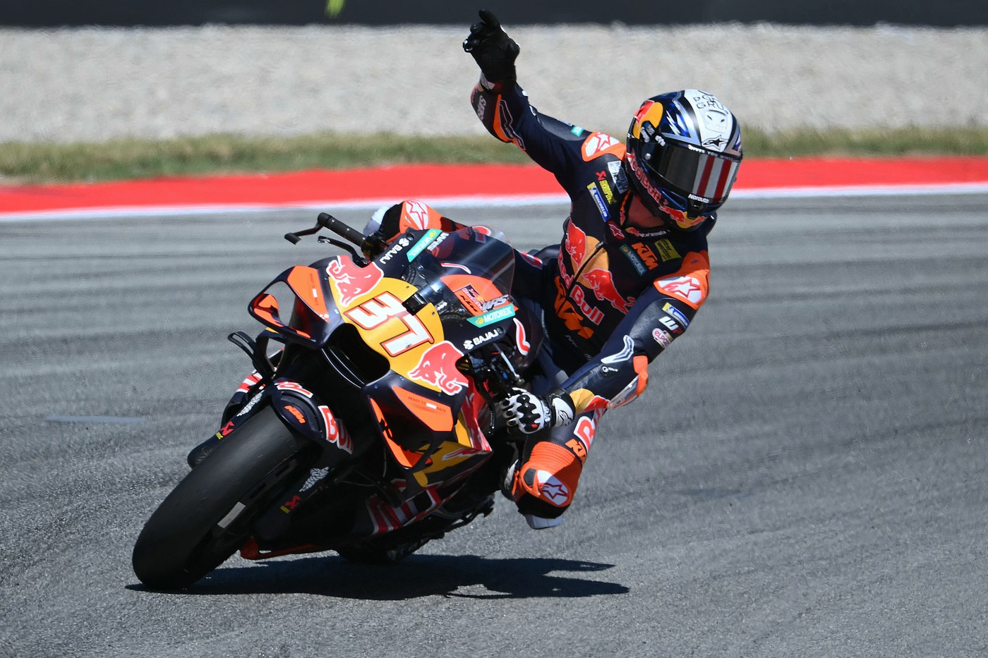 Imagine Stire Grila de start pentru Marele Premiu al Cataloniei la MotoGP. Pedro Acosta pleacă din pole position | 2review.ro