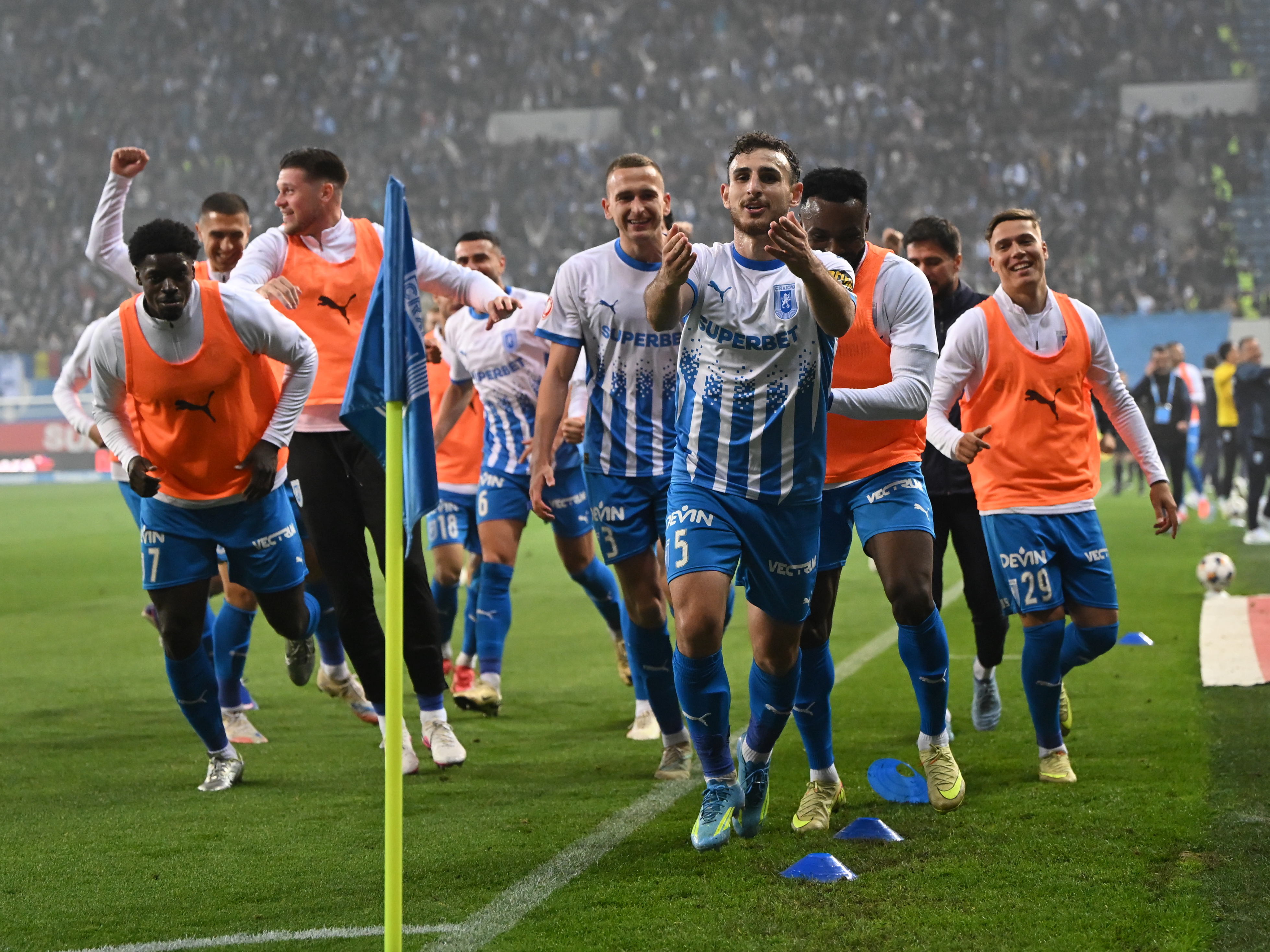 Imagine Stire Urmează Liga! Posibilii adversari ai Universității Craiova din preliminariile Champions League, după câștigarea titlului | 2review.ro