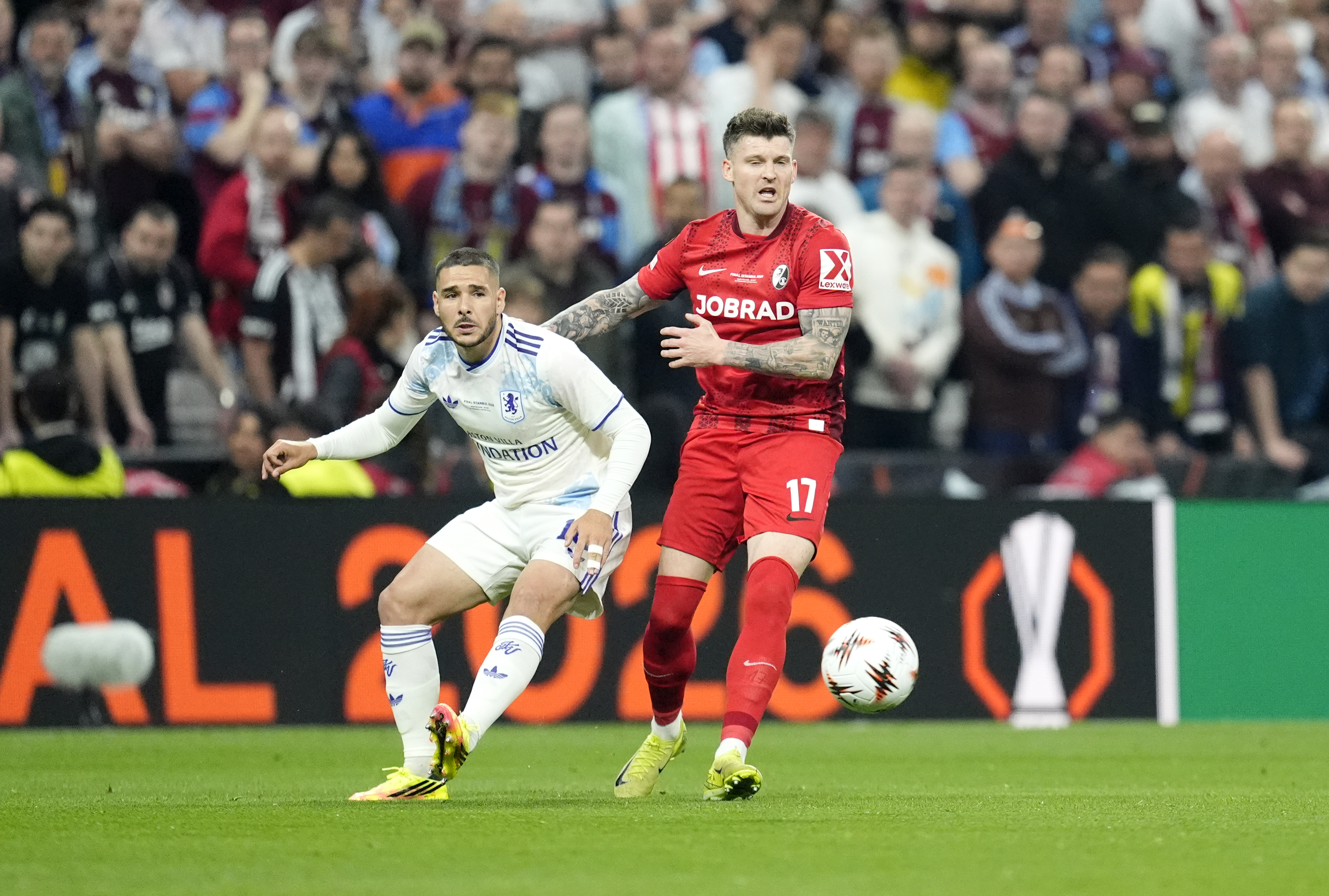 Imagine Stire SC Freiburg - Aston Villa 0-0, ACUM, DGS1 | Englezii au primele ocazii | 2review.ro