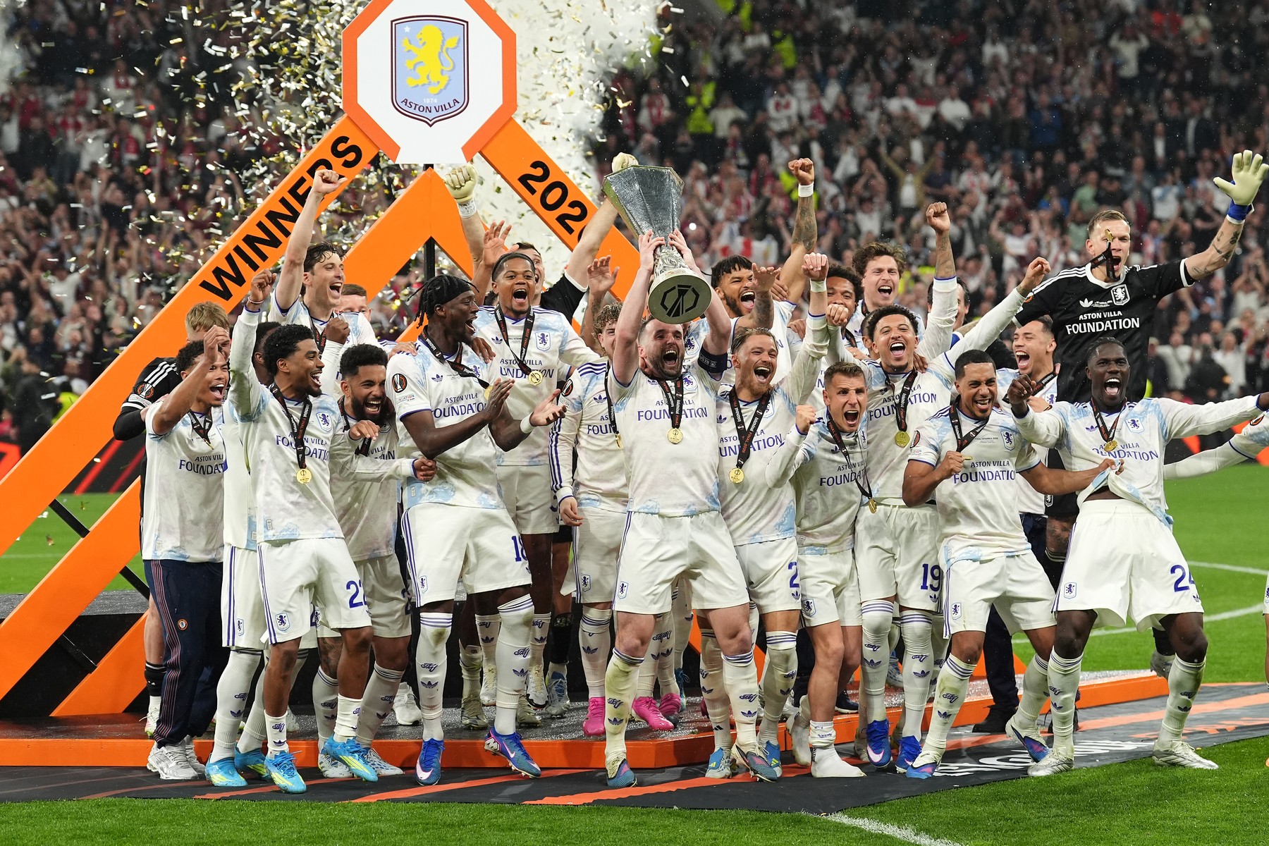 Imagine Stire Ce au scris englezii, după ce Aston Villa a câștigat al treilea trofeu din istorie: ”Regele competiției” | 2review.ro
