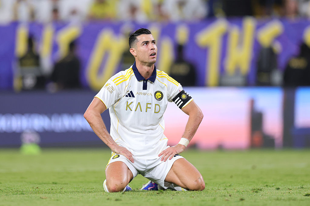 Imagine Stire Cum a fost surprinsă Georgina Rodriguez în timp ce Cristiano Ronaldo era în lacrimi pe teren | 2review.ro
