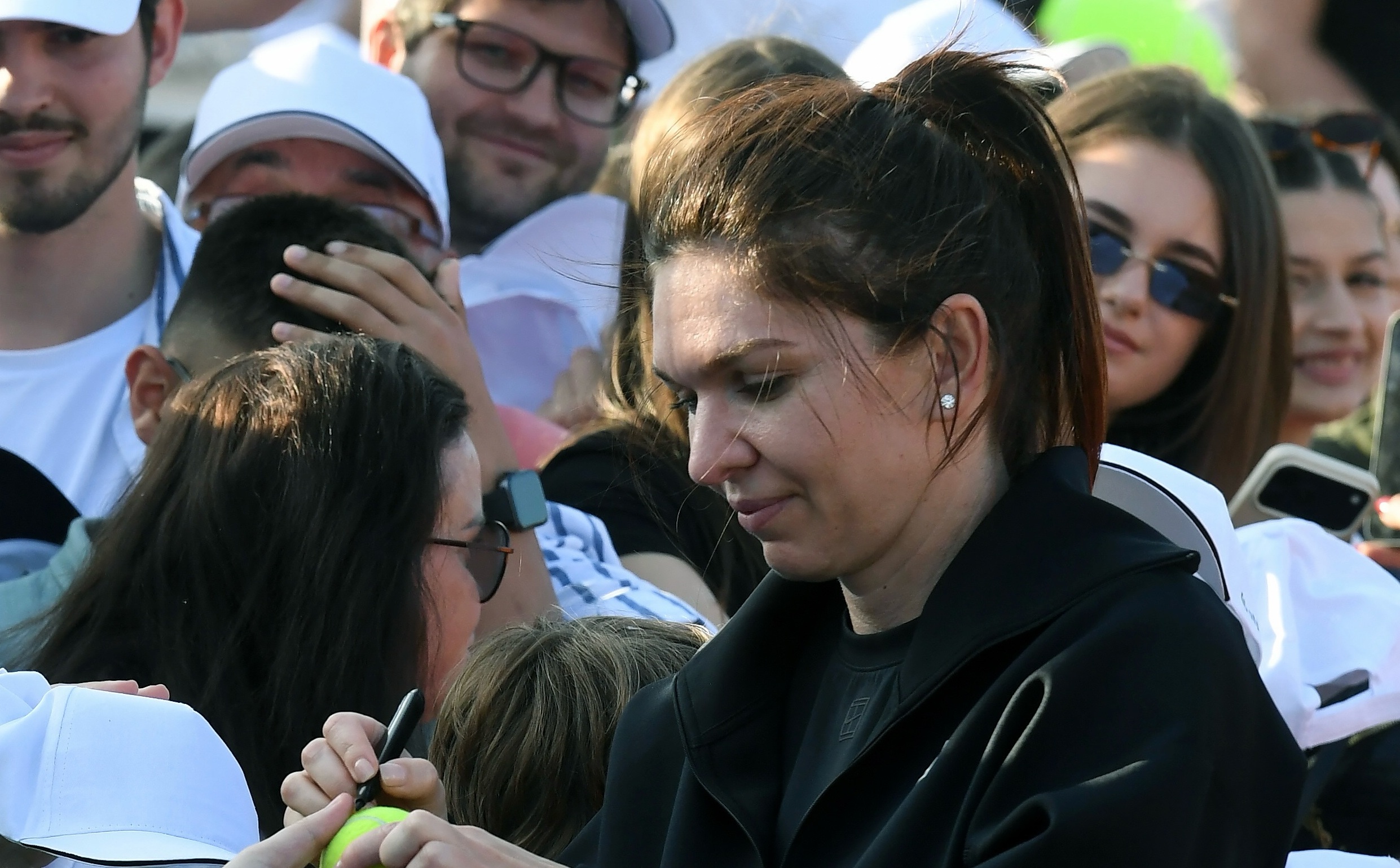 Imagine Stire Simona Halep, din nou pe terenul de tenis | 2review.ro